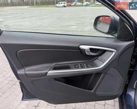 Синий Вольво B60, объемом двигателя 2.4 л и пробегом 230 тыс. км за 13199 $, фото 26 на Automoto.ua