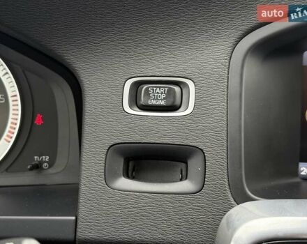 Синий Вольво B60, объемом двигателя 2.4 л и пробегом 230 тыс. км за 13199 $, фото 36 на Automoto.ua