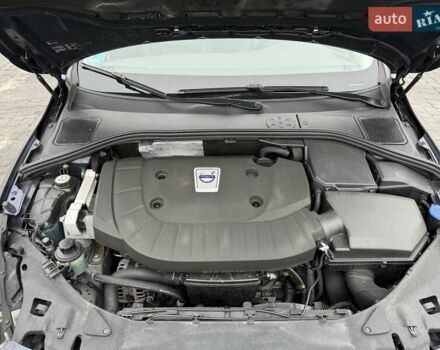 Синий Вольво B60, объемом двигателя 2.4 л и пробегом 230 тыс. км за 13199 $, фото 74 на Automoto.ua