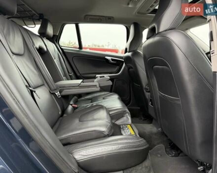 Синий Вольво B60, объемом двигателя 2.4 л и пробегом 230 тыс. км за 13199 $, фото 65 на Automoto.ua