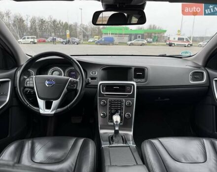 Синий Вольво B60, объемом двигателя 2.4 л и пробегом 230 тыс. км за 13199 $, фото 44 на Automoto.ua