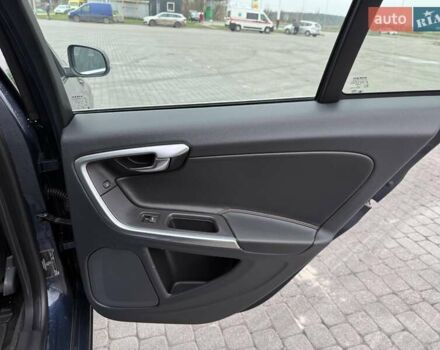 Синий Вольво B60, объемом двигателя 2.4 л и пробегом 230 тыс. км за 13199 $, фото 60 на Automoto.ua