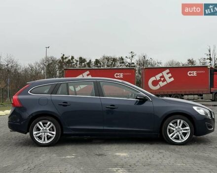 Синий Вольво B60, объемом двигателя 2.4 л и пробегом 230 тыс. км за 13199 $, фото 15 на Automoto.ua