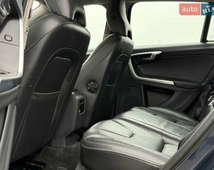 Синий Вольво B60, объемом двигателя 2.4 л и пробегом 230 тыс. км за 13199 $, фото 51 на Automoto.ua