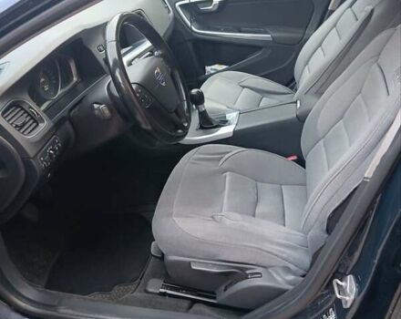 Вольво B60 2014 у Рівному на Automoto.ua Синій Вольво B60, об'ємом двигуна 1.56 л та пробігом 245 тис. км за 11500 $, фото 5 на Automoto.ua
