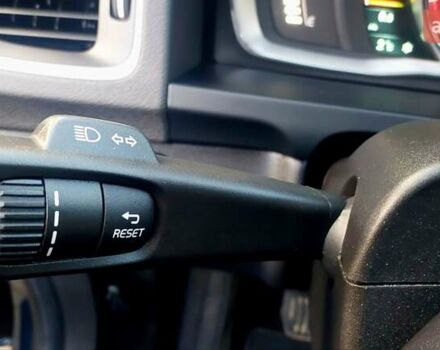 Синий Вольво B60, объемом двигателя 2 л и пробегом 238 тыс. км за 12222 $, фото 35 на Automoto.ua