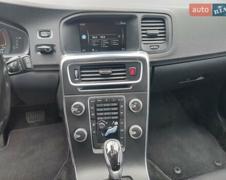 Синій Вольво B60, об'ємом двигуна 1.97 л та пробігом 224 тис. км за 13033 $, фото 33 на Automoto.ua