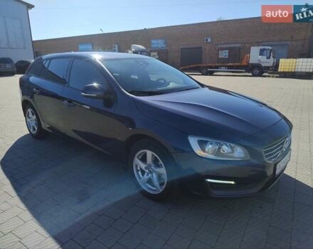 Синий Вольво B60, объемом двигателя 1.56 л и пробегом 280 тыс. км за 9600 $, фото 4 на Automoto.ua