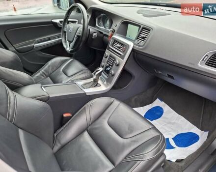 Синий Вольво B60, объемом двигателя 2.4 л и пробегом 250 тыс. км за 16200 $, фото 20 на Automoto.ua