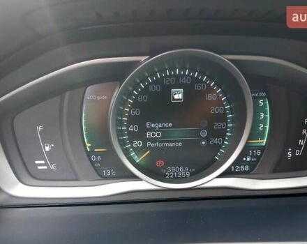 Синий Вольво B60, объемом двигателя 1.97 л и пробегом 221 тыс. км за 13133 $, фото 40 на Automoto.ua