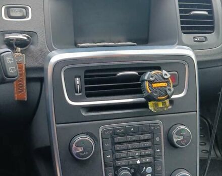 Вольво B60 2014 у Рівному на Automoto.ua Синій Вольво B60, об'ємом двигуна 1.56 л та пробігом 245 тис. км за 11500 $, фото 11 на Automoto.ua