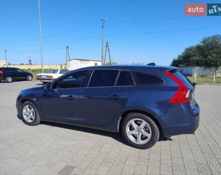 Синий Вольво B60, объемом двигателя 1.56 л и пробегом 280 тыс. км за 9600 $, фото 6 на Automoto.ua