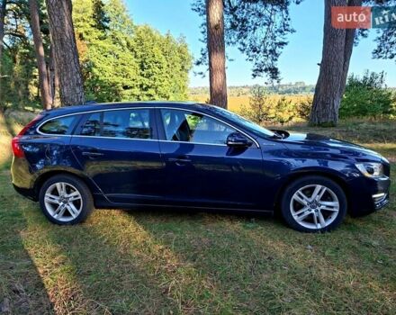 Синий Вольво B60, объемом двигателя 2.4 л и пробегом 250 тыс. км за 16900 $, фото 6 на Automoto.ua
