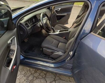 Синий Вольво B60, объемом двигателя 1.56 л и пробегом 280 тыс. км за 9600 $, фото 21 на Automoto.ua