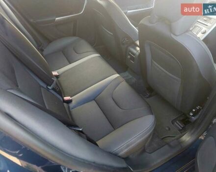 Синій Вольво B60, об'ємом двигуна 2 л та пробігом 238 тис. км за 12555 $, фото 17 на Automoto.ua