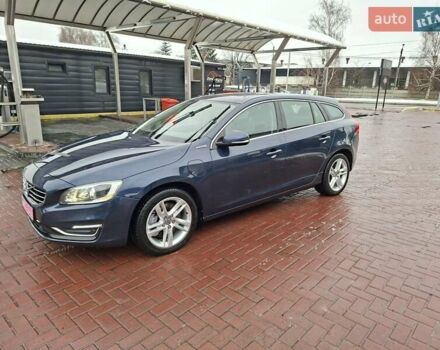 Синий Вольво B60, объемом двигателя 2.4 л и пробегом 250 тыс. км за 16200 $, фото 11 на Automoto.ua