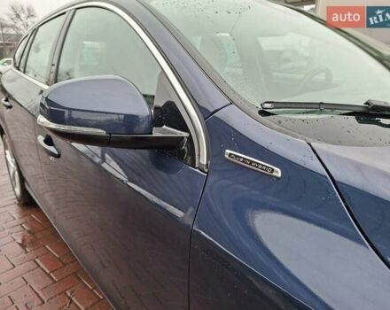 Синий Вольво B60, объемом двигателя 2.4 л и пробегом 250 тыс. км за 16200 $, фото 12 на Automoto.ua