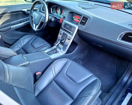 Синий Вольво B60, объемом двигателя 2.4 л и пробегом 250 тыс. км за 16900 $, фото 14 на Automoto.ua