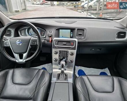 Синий Вольво B60, объемом двигателя 2.4 л и пробегом 250 тыс. км за 16200 $, фото 25 на Automoto.ua