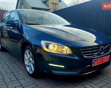 Синий Вольво B60, объемом двигателя 2 л и пробегом 238 тыс. км за 12222 $, фото 1 на Automoto.ua