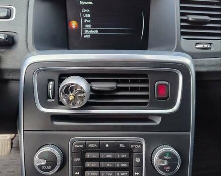 Синий Вольво B60, объемом двигателя 1.56 л и пробегом 280 тыс. км за 9600 $, фото 18 на Automoto.ua