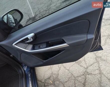 Синий Вольво B60, объемом двигателя 1.56 л и пробегом 280 тыс. км за 9600 $, фото 17 на Automoto.ua