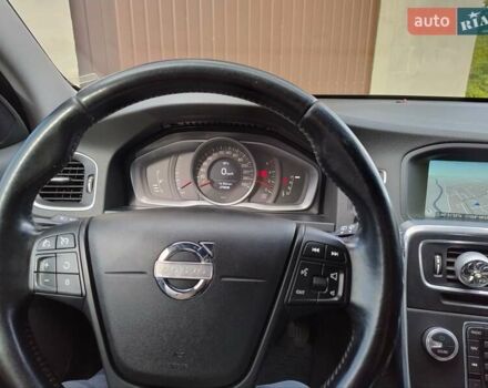 Синий Вольво B60, объемом двигателя 1.56 л и пробегом 280 тыс. км за 9600 $, фото 11 на Automoto.ua