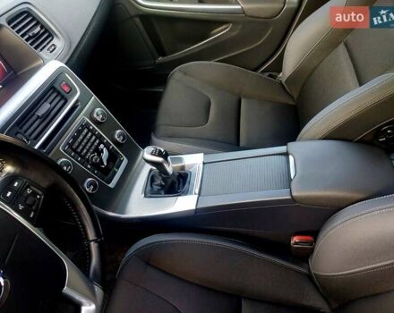 Синий Вольво B60, объемом двигателя 2 л и пробегом 238 тыс. км за 12222 $, фото 57 на Automoto.ua