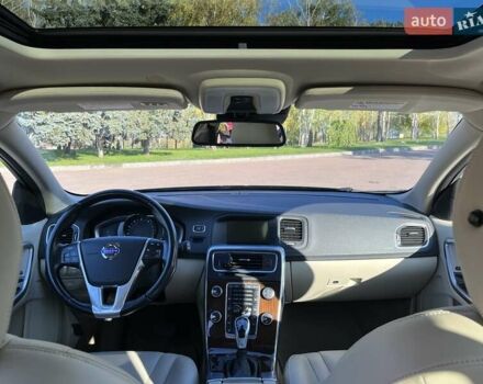 Синій Вольво B60, об'ємом двигуна 2 л та пробігом 262 тис. км за 10900 $, фото 8 на Automoto.ua
