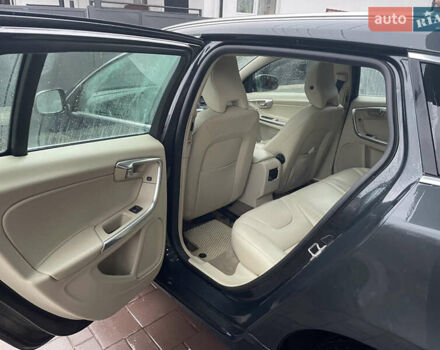 Синій Вольво B60, об'ємом двигуна 1.97 л та пробігом 129 тис. км за 14000 $, фото 33 на Automoto.ua