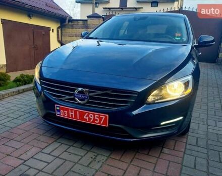 Синий Вольво B60, объемом двигателя 2 л и пробегом 238 тыс. км за 12222 $, фото 5 на Automoto.ua