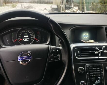 Синий Вольво B60, объемом двигателя 2 л и пробегом 250 тыс. км за 12000 $, фото 5 на Automoto.ua