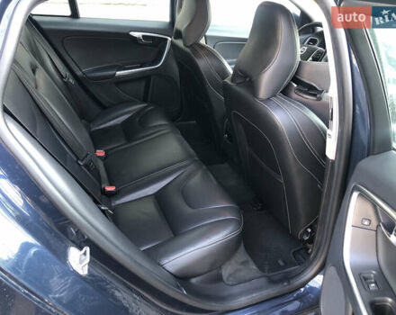 Синій Вольво B60, об'ємом двигуна 1.97 л та пробігом 217 тис. км за 12800 $, фото 11 на Automoto.ua