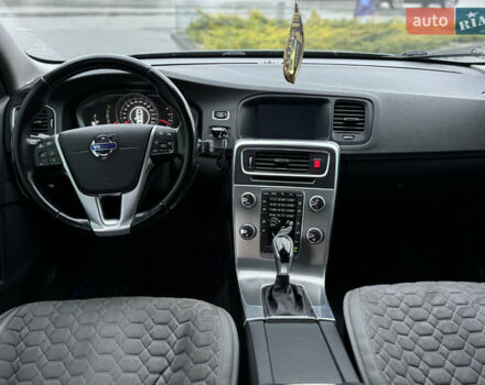 Синий Вольво B60, объемом двигателя 1.97 л и пробегом 226 тыс. км за 11999 $, фото 11 на Automoto.ua