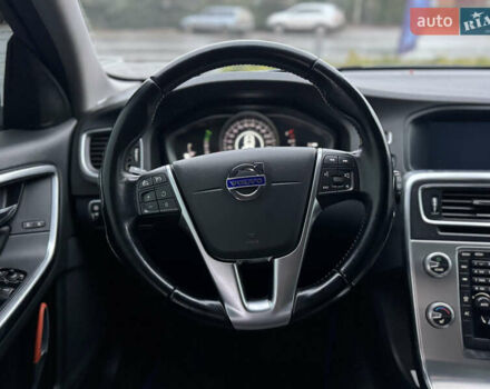 Синий Вольво B60, объемом двигателя 1.97 л и пробегом 226 тыс. км за 11999 $, фото 13 на Automoto.ua