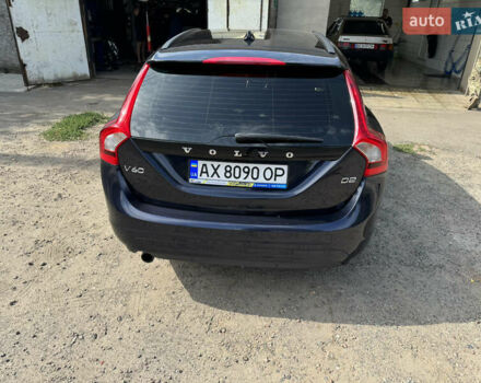 Вольво B60 2016 в Харькове на Automoto.ua Синий Вольво B60, объемом двигателя 1.97 л и пробегом 220 тыс. км за 18000 $, фото 1 на Automoto.ua