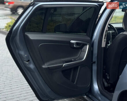 Синий Вольво B60, объемом двигателя 1.97 л и пробегом 226 тыс. км за 11999 $, фото 14 на Automoto.ua