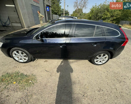 Вольво B60 2016 в Харькове на Automoto.ua Синий Вольво B60, объемом двигателя 1.97 л и пробегом 220 тыс. км за 18000 $, фото 3 на Automoto.ua