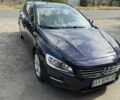 Синий Вольво B60, объемом двигателя 2 л и пробегом 220 тыс. км за 18000 $, фото 1 на Automoto.ua