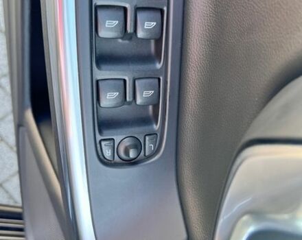 Синий Вольво B60, объемом двигателя 2 л и пробегом 244 тыс. км за 13880 $, фото 39 на Automoto.ua