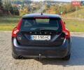 Синий Вольво B60, объемом двигателя 2 л и пробегом 295 тыс. км за 11499 $, фото 2 на Automoto.ua