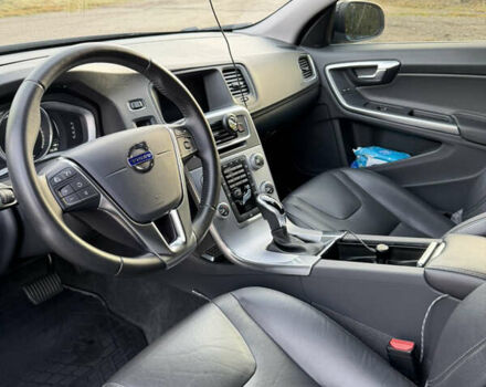 Синий Вольво B60, объемом двигателя 1.97 л и пробегом 210 тыс. км за 17500 $, фото 17 на Automoto.ua