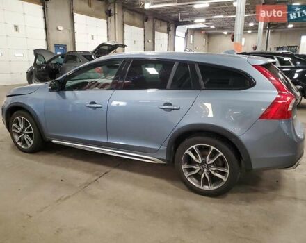 Синий Вольво B60, объемом двигателя 1.97 л и пробегом 67 тыс. км за 2200 $, фото 1 на Automoto.ua