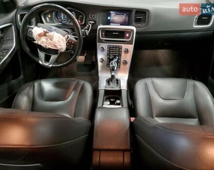 Синий Вольво B60, объемом двигателя 1.97 л и пробегом 67 тыс. км за 2200 $, фото 7 на Automoto.ua