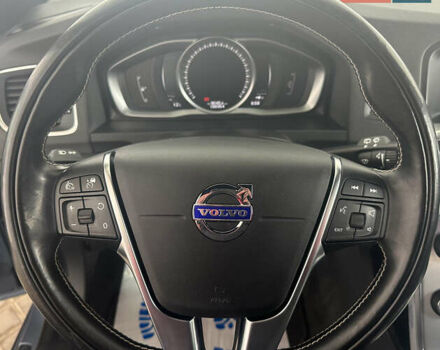 Синий Вольво B60, объемом двигателя 0 л и пробегом 186 тыс. км за 15950 $, фото 15 на Automoto.ua