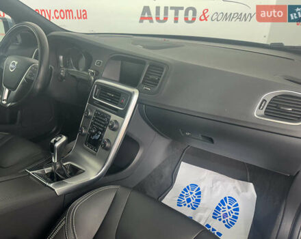 Синий Вольво B60, объемом двигателя 0 л и пробегом 186 тыс. км за 15950 $, фото 4 на Automoto.ua