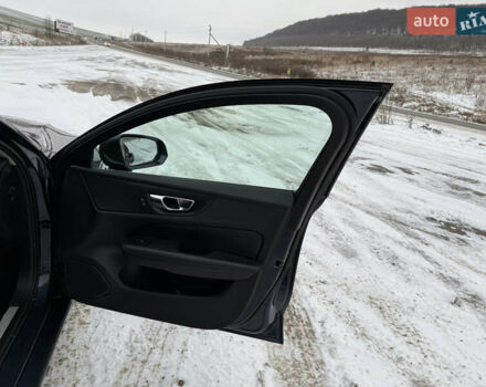 Синій Вольво B60, об'ємом двигуна 2 л та пробігом 220 тис. км за 20000 $, фото 1 на Automoto.ua