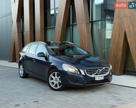 Синій Вольво B60, об'ємом двигуна 2.4 л та пробігом 216 тис. км за 11200 $, фото 1 на Automoto.ua