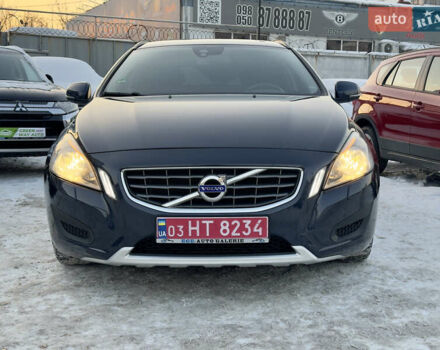 Синій Вольво B60, об'ємом двигуна 2 л та пробігом 237 тис. км за 12999 $, фото 1 на Automoto.ua