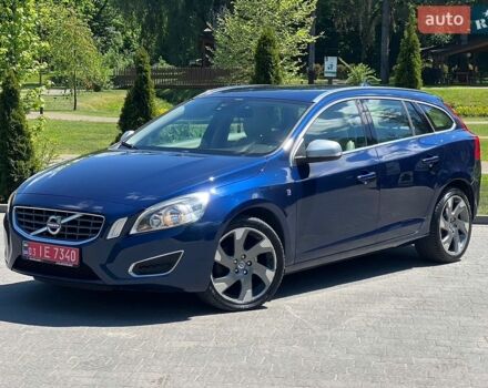 Синий Вольво B60, объемом двигателя 2 л и пробегом 293 тыс. км за 12300 $, фото 1 на Automoto.ua